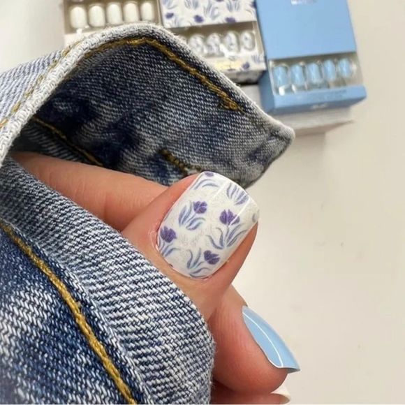 Red Aspen Nail Dashes - Kashmira’s Indigo Tulips - Picture 2 of 4